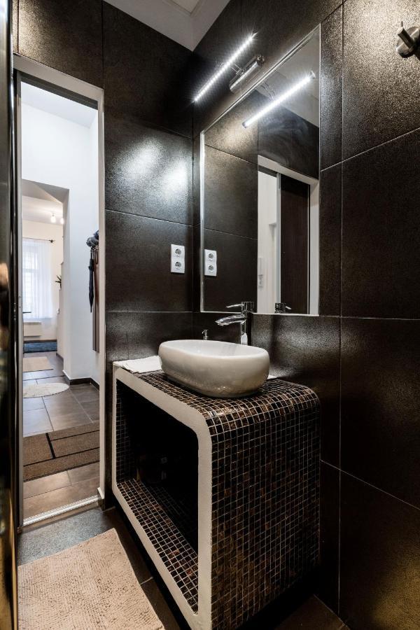 Stylish Downtown Studio ブダペスト エクステリア 写真