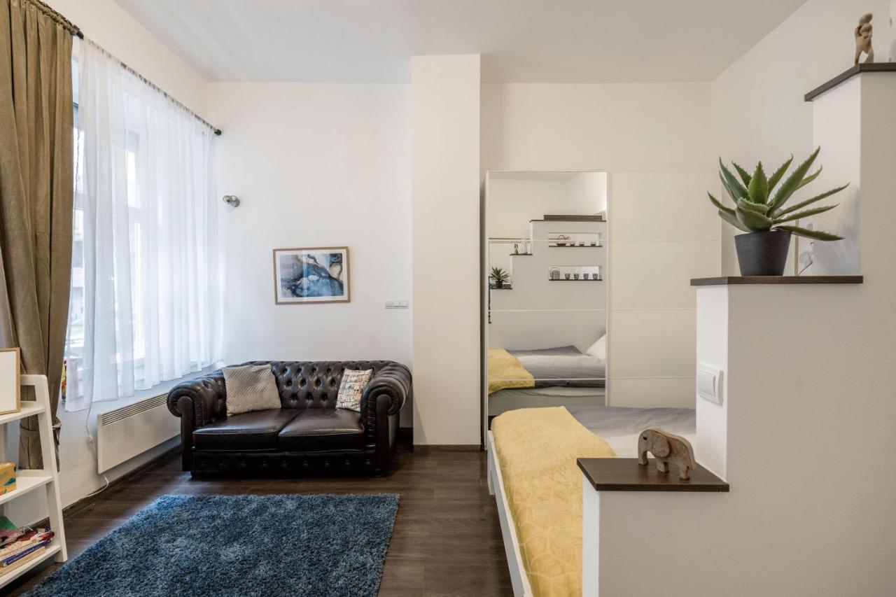 Stylish Downtown Studio ブダペスト エクステリア 写真